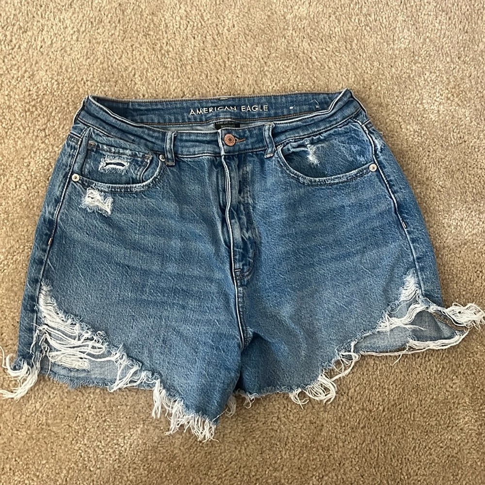 American eagle highest rise mom short